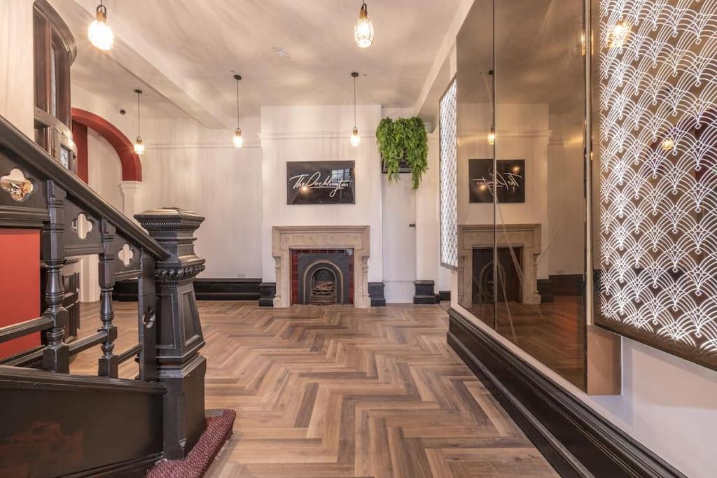 The Pocklington - The Magistrates Suite Leicester Luaran gambar